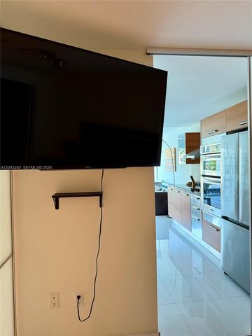 2950 NE 188th Street 216, Aventura, FL 33180