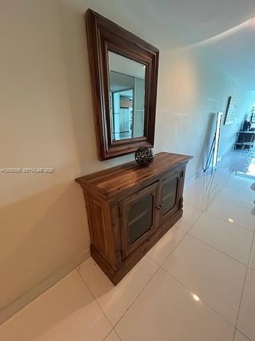 2950 NE 188th Street 216, Aventura, FL 33180
