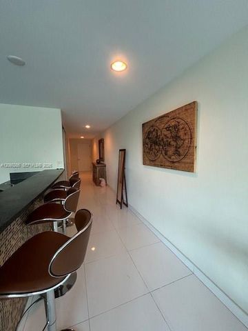 2950 NE 188th Street 216, Aventura, FL 33180