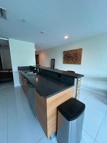 2950 NE 188th Street 216, Aventura, FL 33180