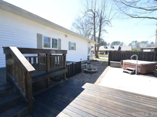 818 Canterbury Street, Benton, AR 72015