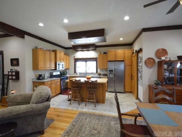 818 Canterbury Street, Benton, AR 72015