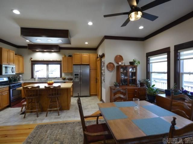 818 Canterbury Street, Benton, AR 72015