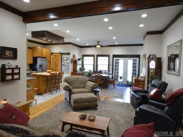 818 Canterbury Street, Benton, AR 72015