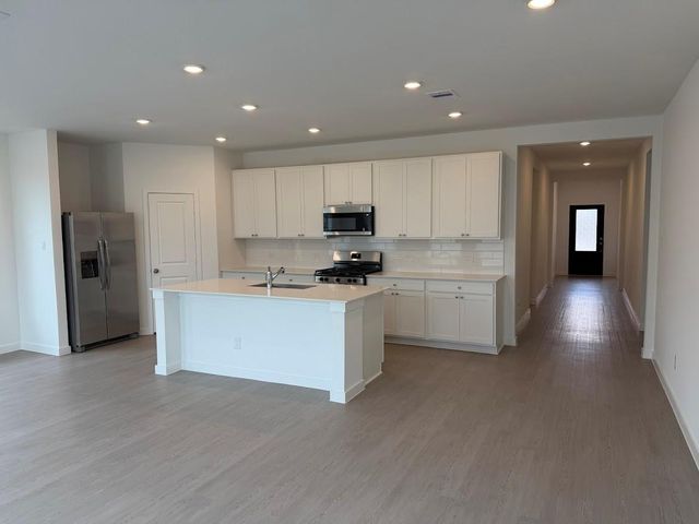 9311 Golden Dorado, Baytown, TX 77521