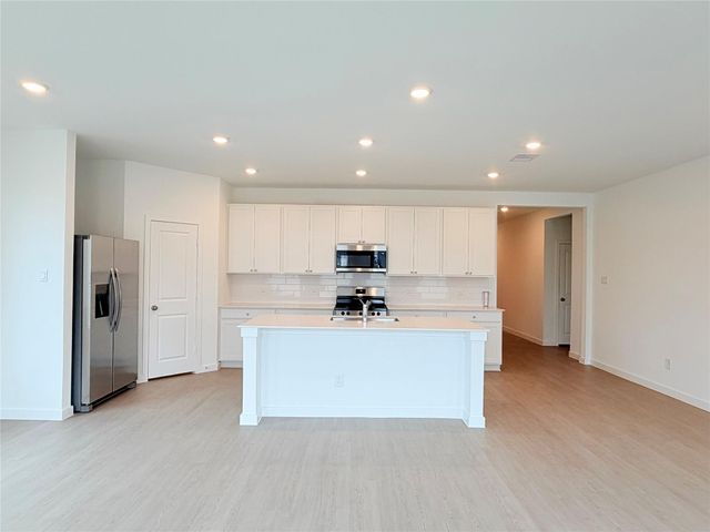 9311 Golden Dorado, Baytown, TX 77521