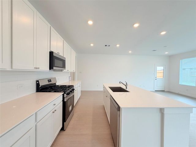 9311 Golden Dorado, Baytown, TX 77521