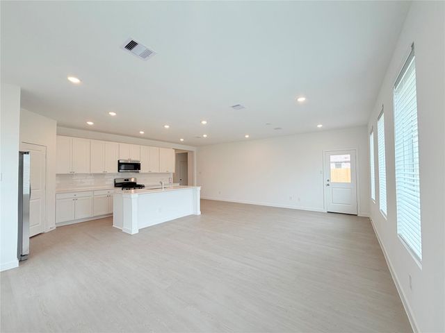 9311 Golden Dorado, Baytown, TX 77521