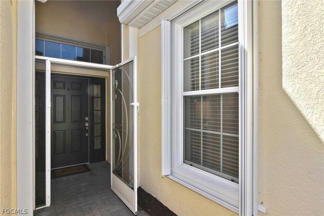 2640 Maraval CT, Cape Coral, FL 33991