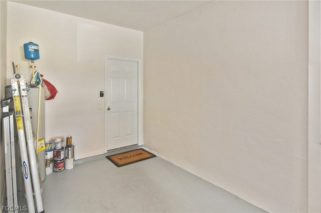 2640 Maraval CT, Cape Coral, FL 33991