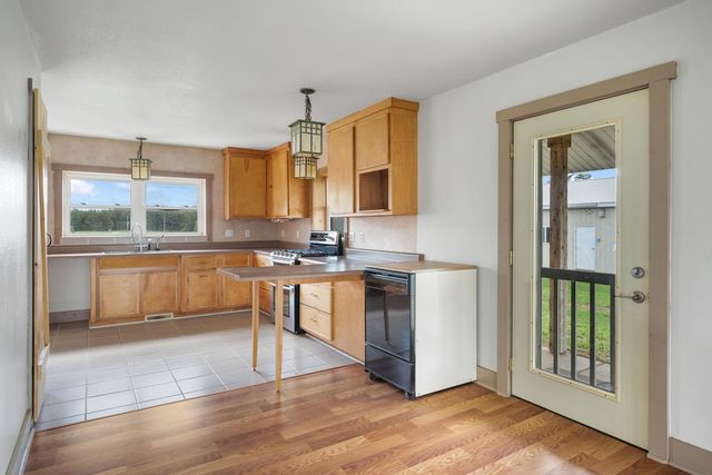 25248 State Hwy 76, Cassville, MO 65625