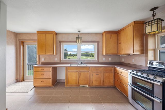 25248 State Hwy 76, Cassville, MO 65625