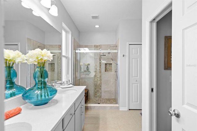 641 BRIDGEFORD CROSSING BOULEVARD, Davenport, FL 33837