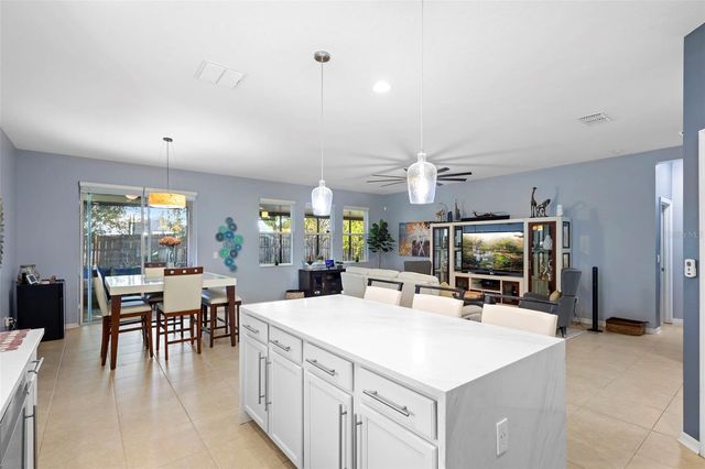 641 BRIDGEFORD CROSSING BOULEVARD, Davenport, FL 33837