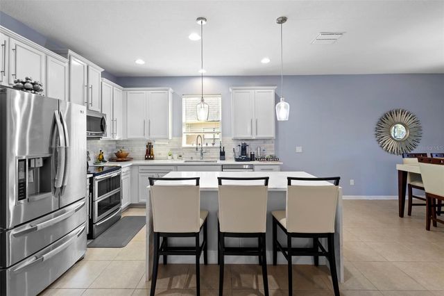 641 BRIDGEFORD CROSSING BOULEVARD, Davenport, FL 33837