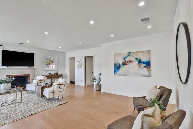 343 27th Avenue, San Mateo, CA 94403