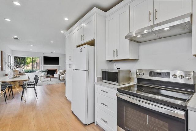 343 27th Avenue, San Mateo, CA 94403