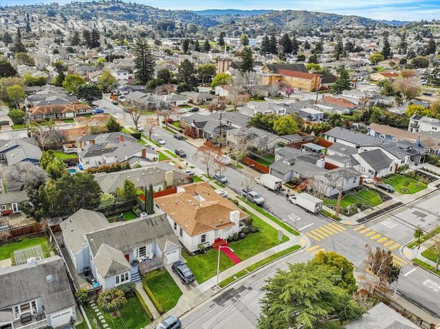 343 27th Avenue, San Mateo, CA 94403