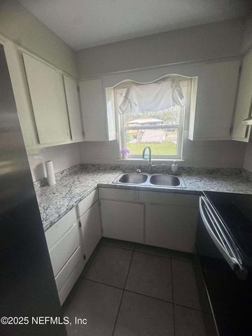 1310 CLEVELAND Avenue, Palatka, FL 32177
