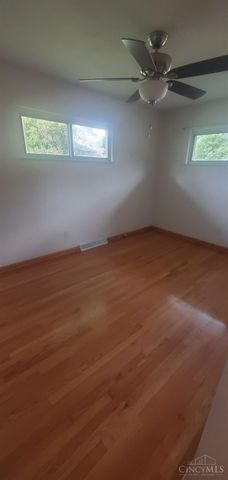 467 E Lomar Avenue, Carlisle, OH 45005