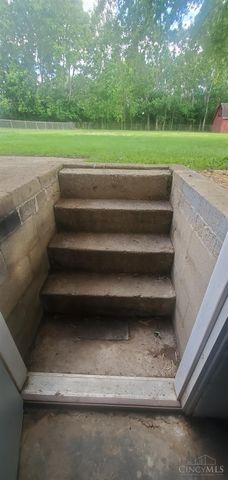 467 E Lomar Avenue, Carlisle, OH 45005