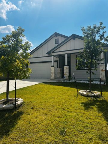94 Barton Creek LN, Hutto, TX 78634