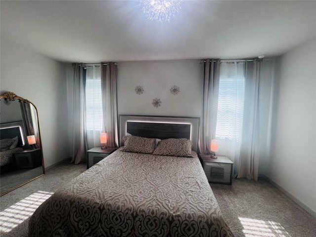 94 Barton Creek LN, Hutto, TX 78634