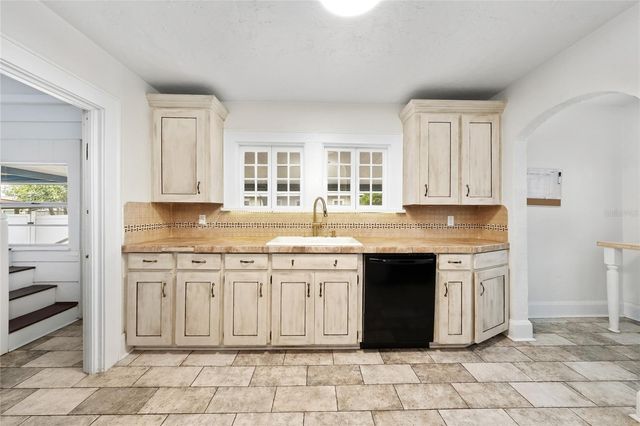 511 GLENDALE STREET, Lakeland, FL 33803