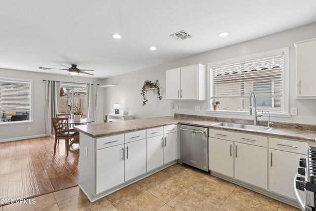 10844 E DIAMOND Avenue, Mesa, AZ 85208