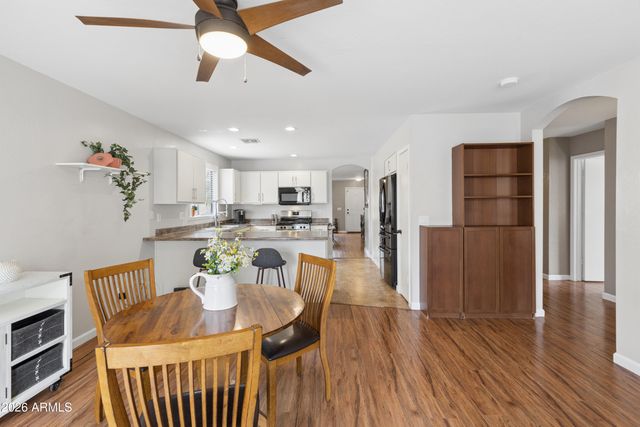10844 E DIAMOND Avenue, Mesa, AZ 85208