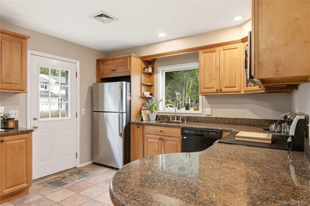 301 Laurel Road, Northport, NY 11768
