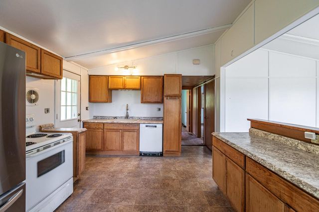 N1303 Leske ROAD, La Crosse, WI 54601