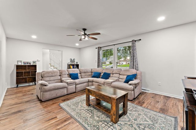 3764 Kingsway Drive, Crown Point, IN 46307