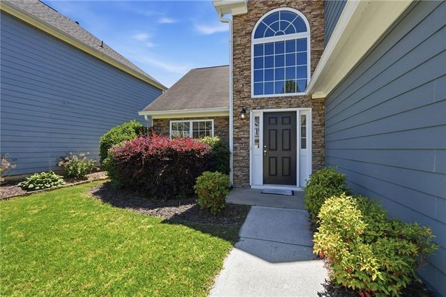 127 Hidden Lake Circle, Canton, GA 30114