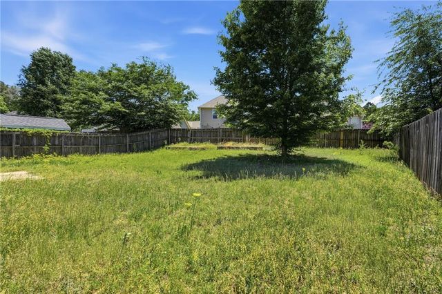 127 Hidden Lake Circle, Canton, GA 30114