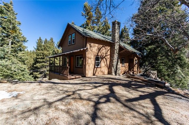 33350 Robin Drive, Green Valley Lake, CA 92341