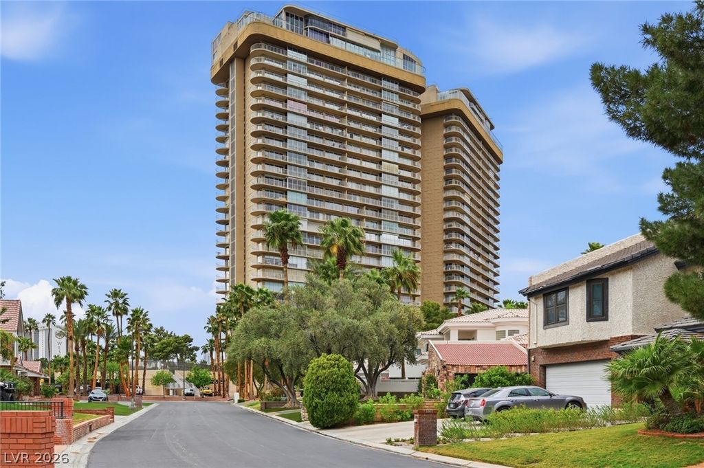 3111 Bel Air Drive 15D, Las Vegas, NV 89109 — photo 4