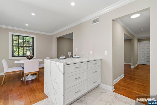101 E Oak Street I-3, Oakland, NJ 07436