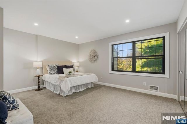 101 E Oak Street I-3, Oakland, NJ 07436