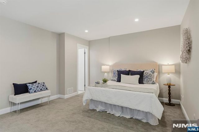 101 E Oak Street I-3, Oakland, NJ 07436