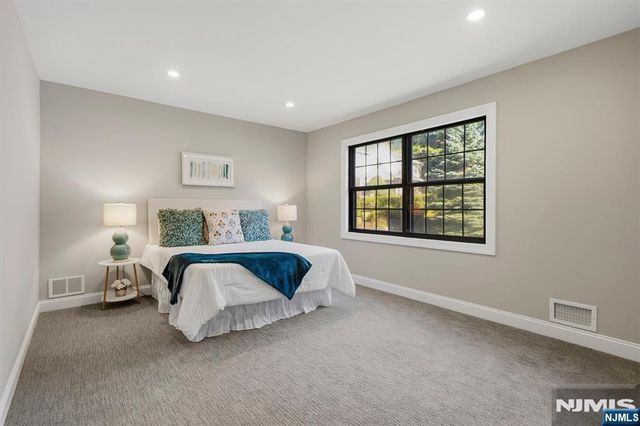 101 E Oak Street I-3, Oakland, NJ 07436