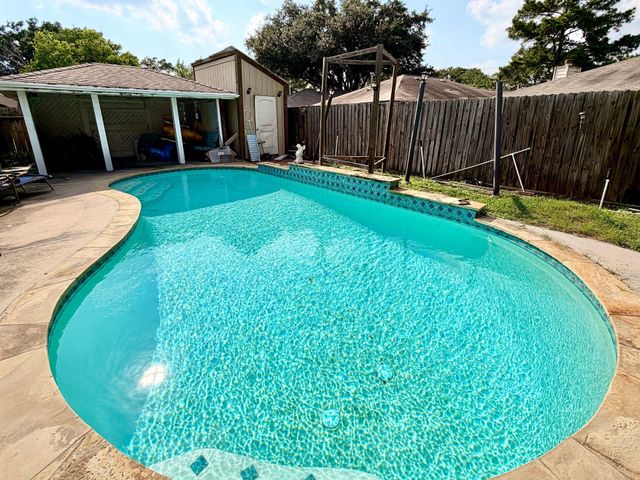 9114 Smokehollow Drive, Houston, TX 77064