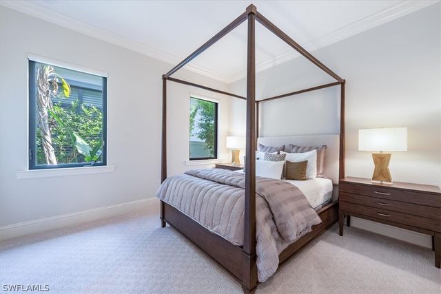 28854 Blaisdell DR, Naples, FL 34119