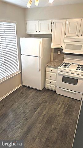 560 SHETLAND CT, Sewell, NJ 08080