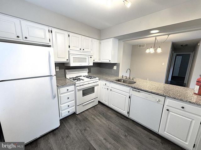 560 SHETLAND CT, Sewell, NJ 08080