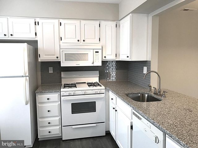 560 SHETLAND CT, Sewell, NJ 08080
