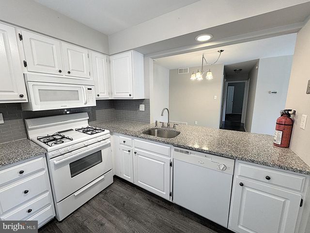 560 SHETLAND CT, Sewell, NJ 08080