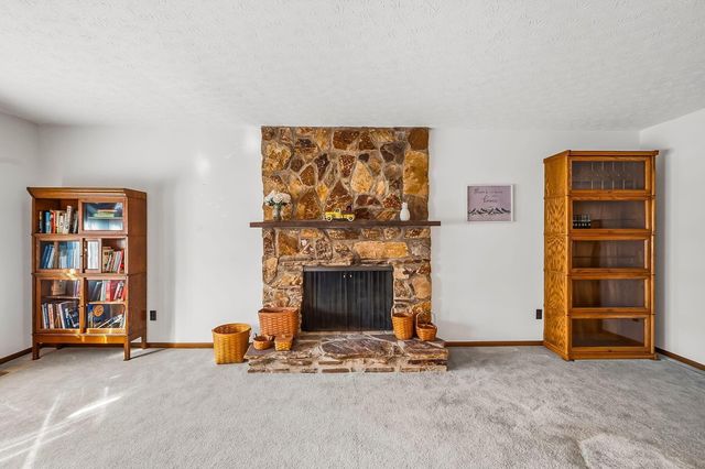 8191 Maxtown Road, Westerville, OH 43082