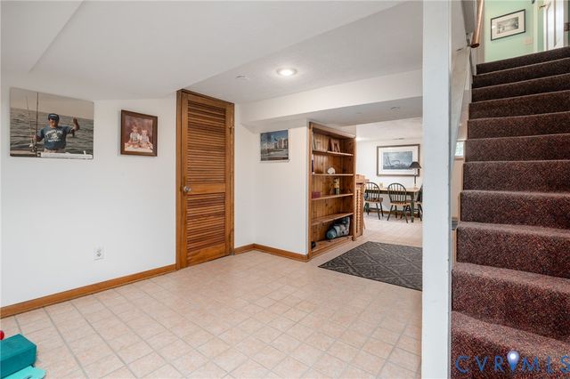 7712 Sweetbriar Rd, Henrico, VA 23229