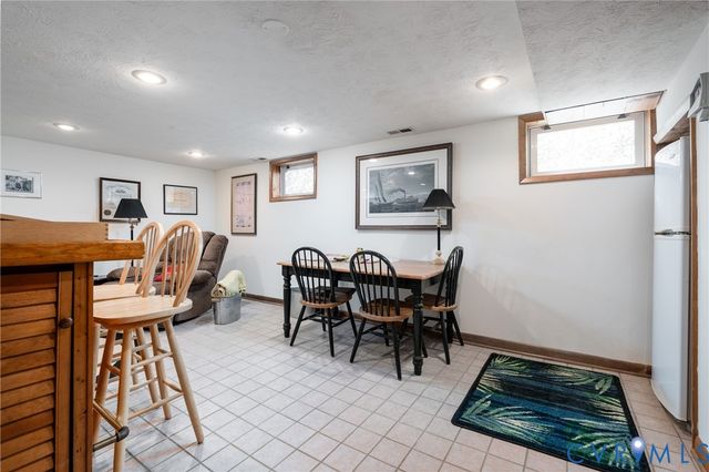 7712 Sweetbriar Rd, Henrico, VA 23229